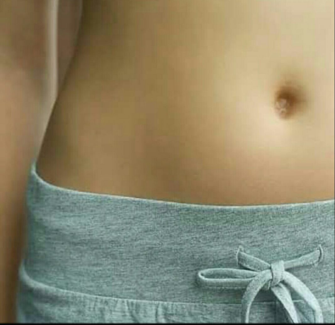 Health Benefits of putting oil on the belly button Essential oils for belly button